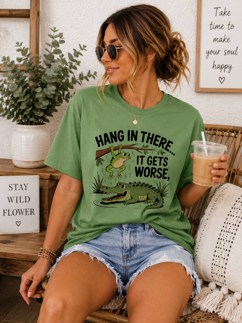 Funny Frog Shirt, Alligator Graphic Tee, Funny Animal T Shirt, Cute Casual Tee for Women, Sarcastic Graphic Shirt