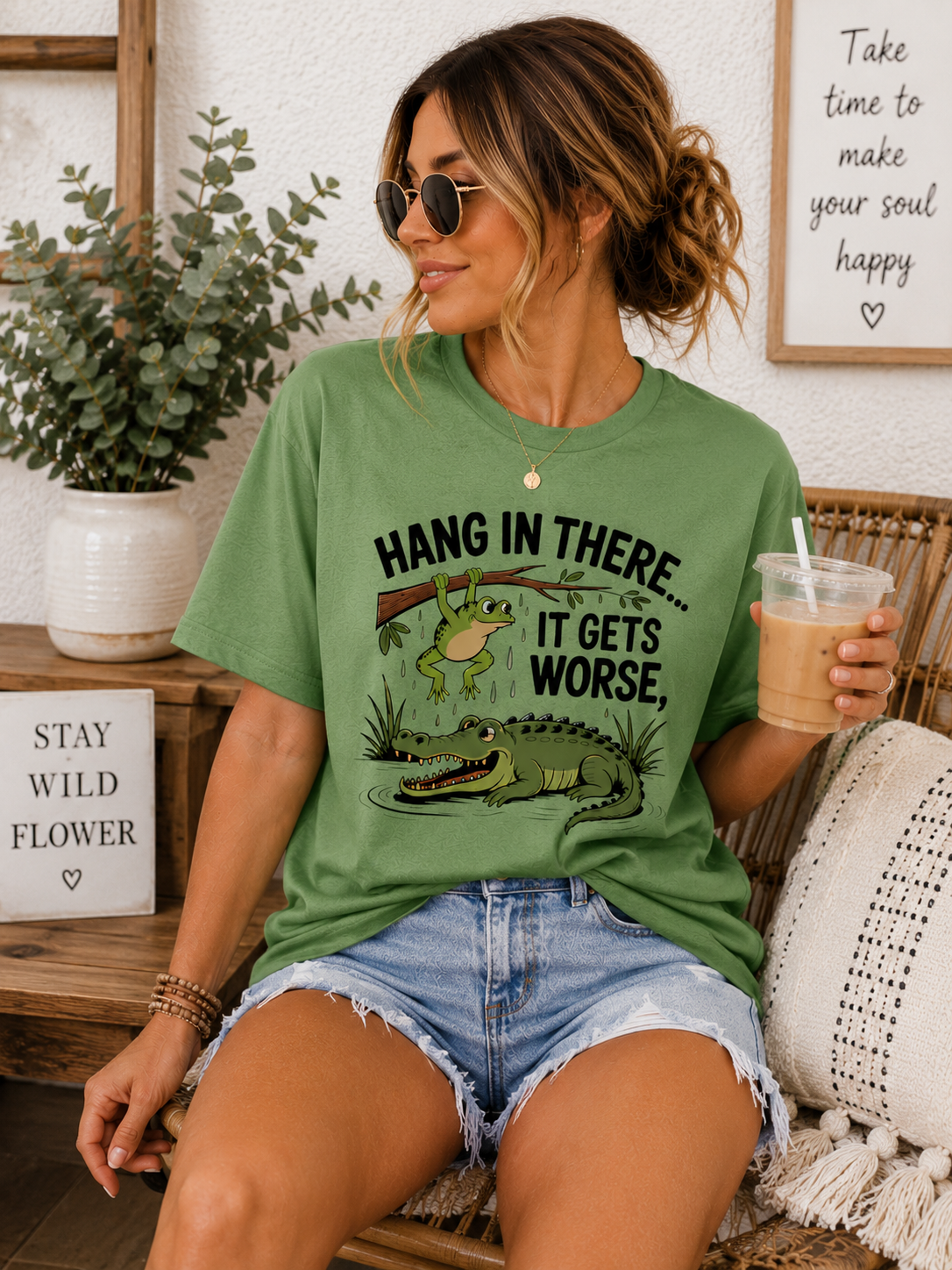 Funny Frog Shirt, Alligator Graphic Tee, Funny Animal T Shirt, Cute Casual Tee for Women, Sarcastic Graphic Shirt