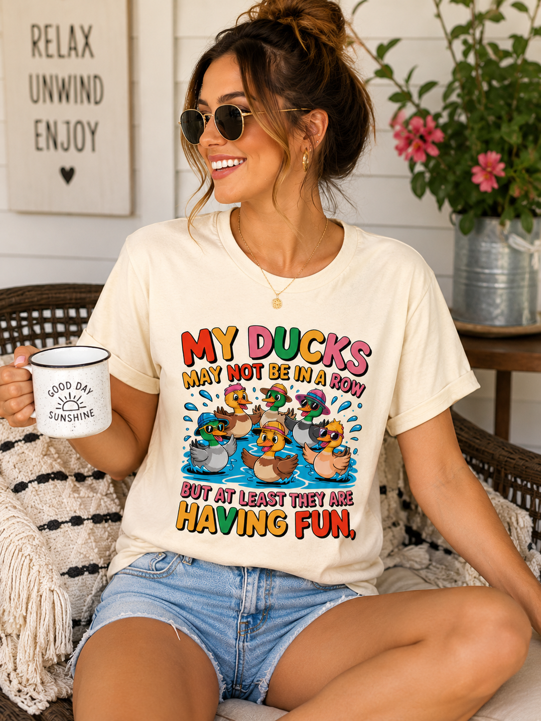 Funny Duck Graphic Tee for Women, Cute Duck Shirt, Duck Lover Gift, Funny Animal T-Shirt, Casual Graphic Tee, Gift for Her